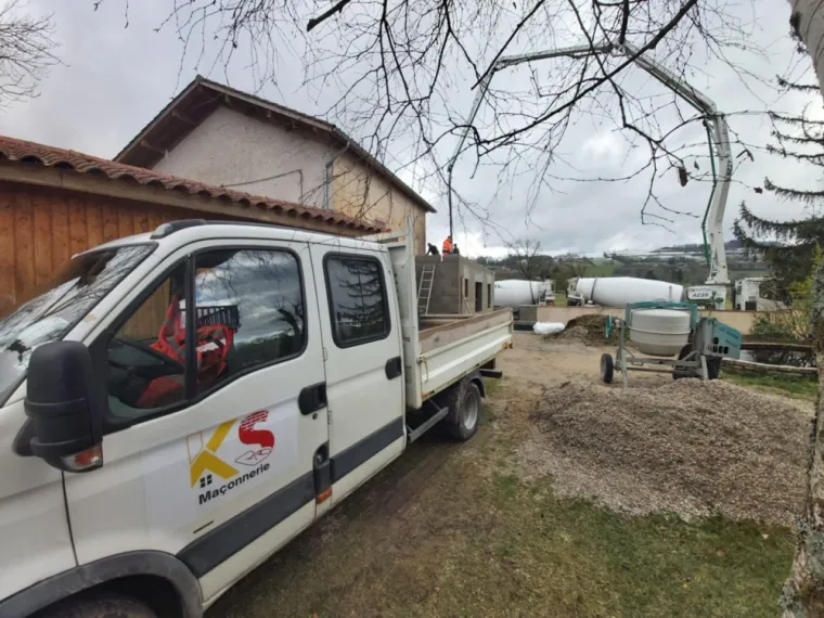 Réalisation d'un plancher béton et acrotère sur Paladru, Bourgoin-Jallieu, KS Maçonnerie