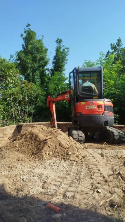 Terrassement étroit à l'Isle d'Abeau, Bourgoin-Jallieu, KS Maçonnerie