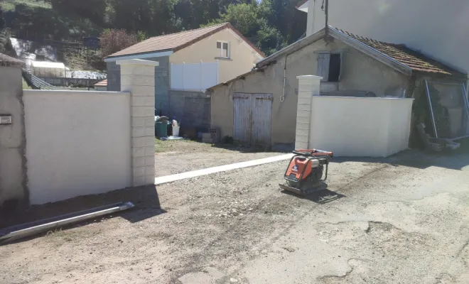 crépi fini, compactage du remblaiement