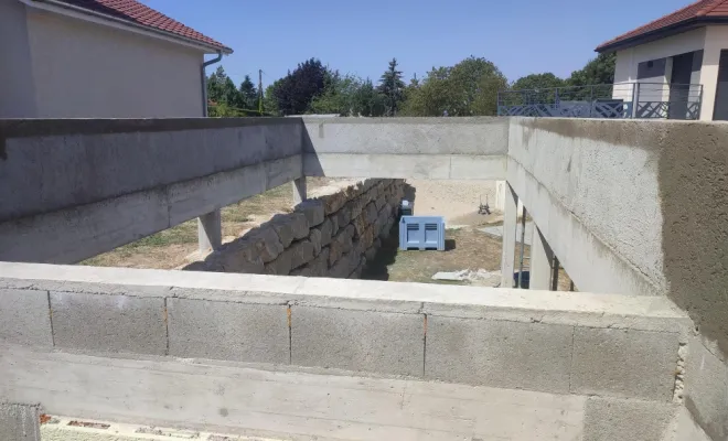enduit périphérique pour goudron d'étanchéité