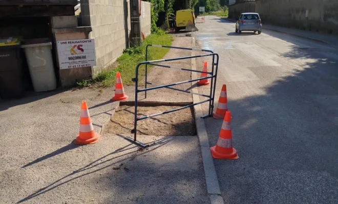 Pose d'enrobé à Saint-Jean-de-Soudain