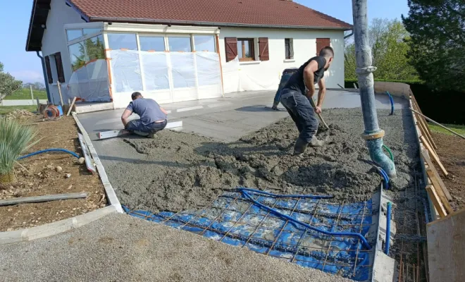 Création terrasse en béton désactivé à Rochetoirin, Bourgoin-Jallieu, KS Maçonnerie