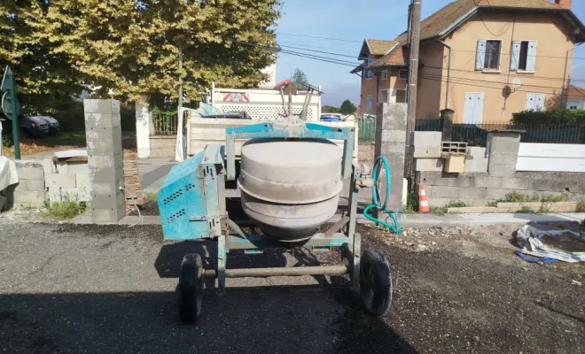 Réalisation de piliers de portail à Faverges de la Tour, Bourgoin-Jallieu, KS Maçonnerie
