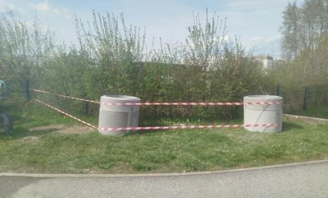 Installation d'un panneau publicitaire Annemasse , Bourgoin-Jallieu, KS Maçonnerie