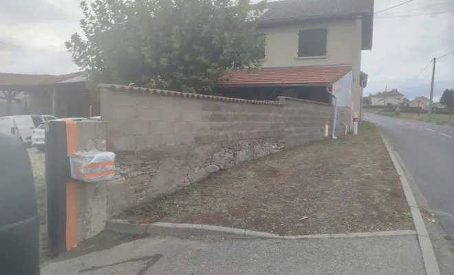 Crépi d'un mur à Rochetoirin, Bourgoin-Jallieu, KS Maçonnerie